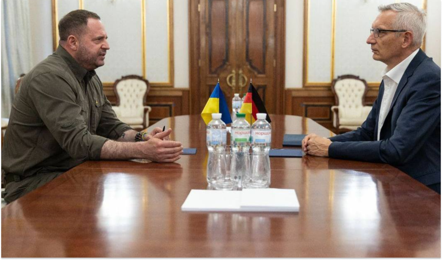 Єрмак обговорив з партнерами можливу зустріч Зеленського і Путіна - 290x160