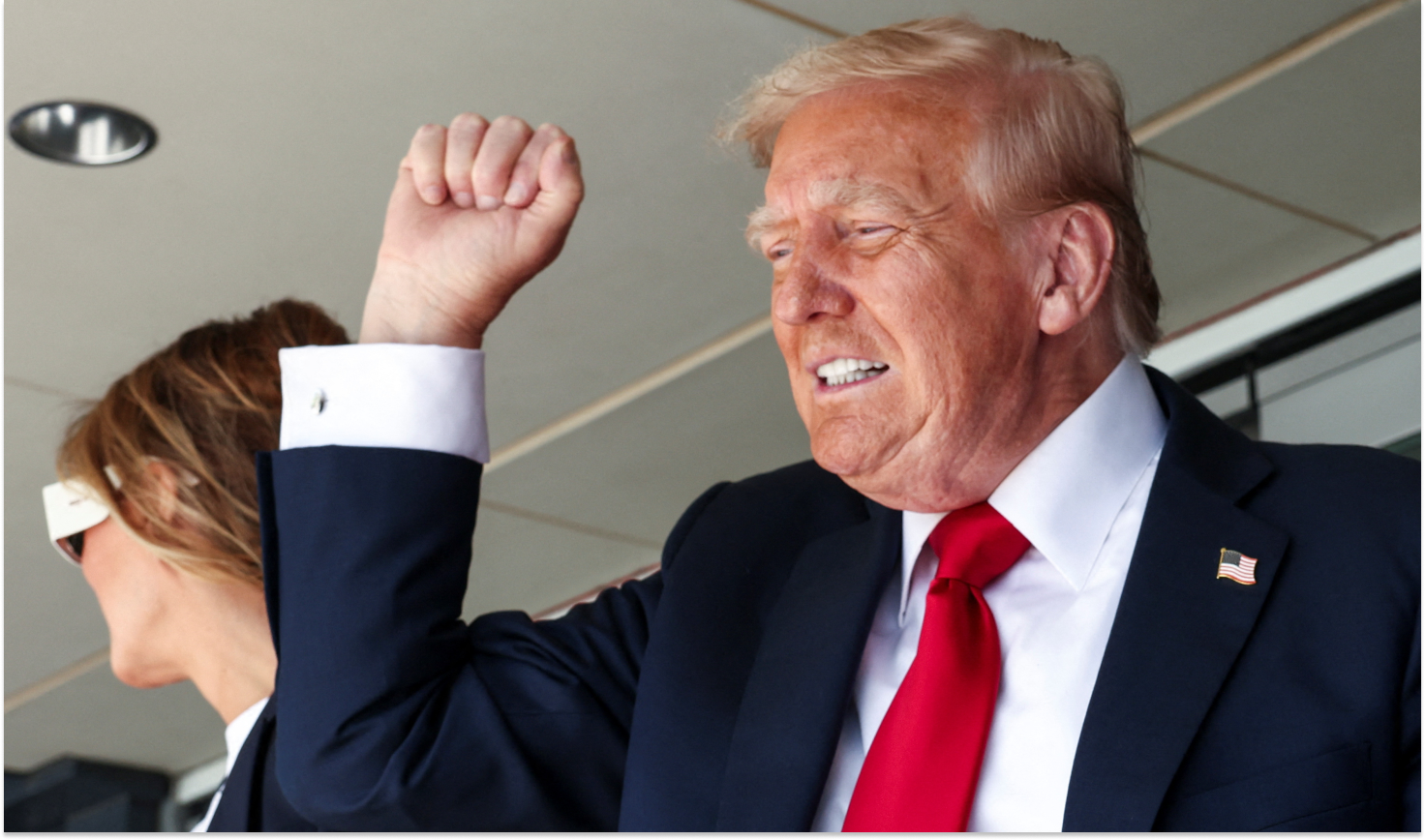 Трамп ответил на планы Макрона признать Палестину независимой - 290x160